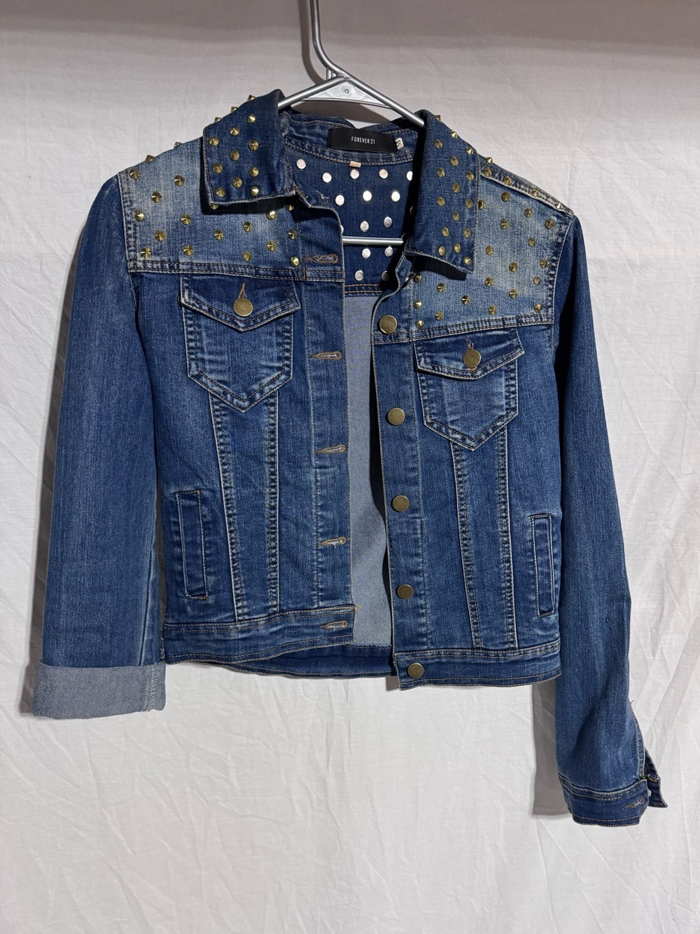 Forever 21 studded cropped denim jacket Size Medium